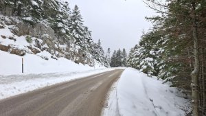 Εξόρμηση στα Κελάρια Παρνασσού και μετά Καμένα Βούρλα για ζεστό μπάνιο!